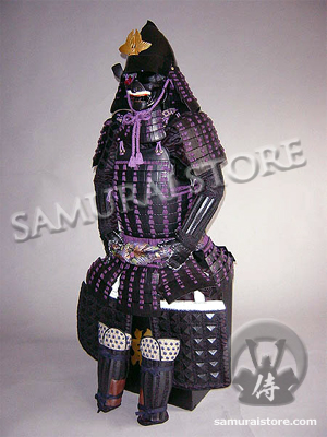 L004 Suit of armor